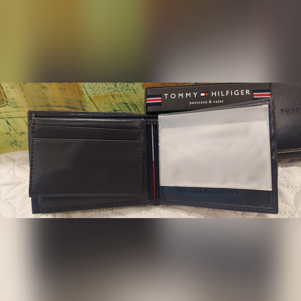 Tommy Hilfiger Black Card Holder Duo - Picture 2 of 7
